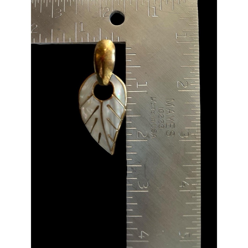 Vintage Abalone Shell Earrings With Gold Tone Trim - Picture 5 of 5